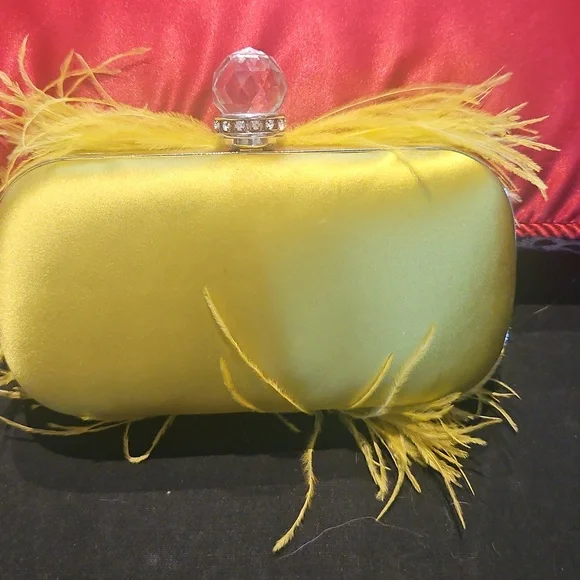 Ostrich Feathered Mini Evening Bag - Picture 7 of 10